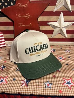 Chicago Embroidered Two-Tone Cap - Cream & Green